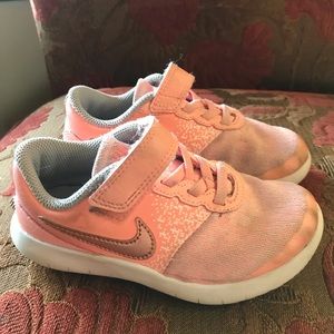 Nike Toddler Girl Size 10.5